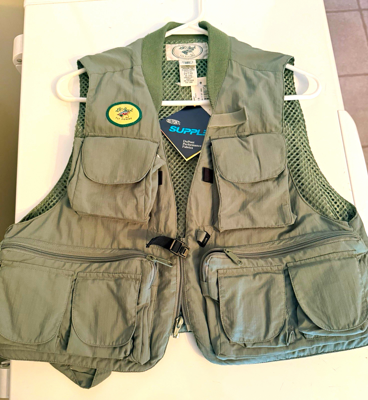 L.L. Bean  vintage ￼ Womens M Regular Green Fly Fishing Vest (NEW)  