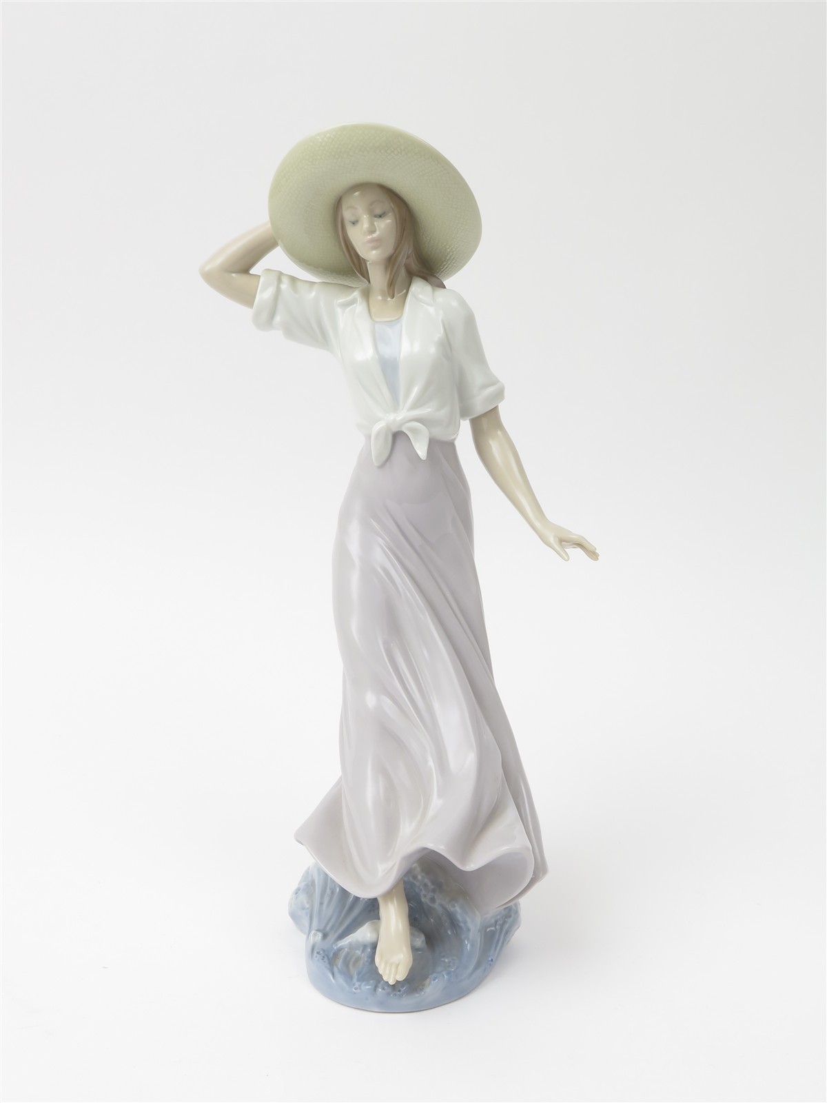 Lladro 6863 Mediterranean Light Woman Figurine Retired 2002 w/ Original Box