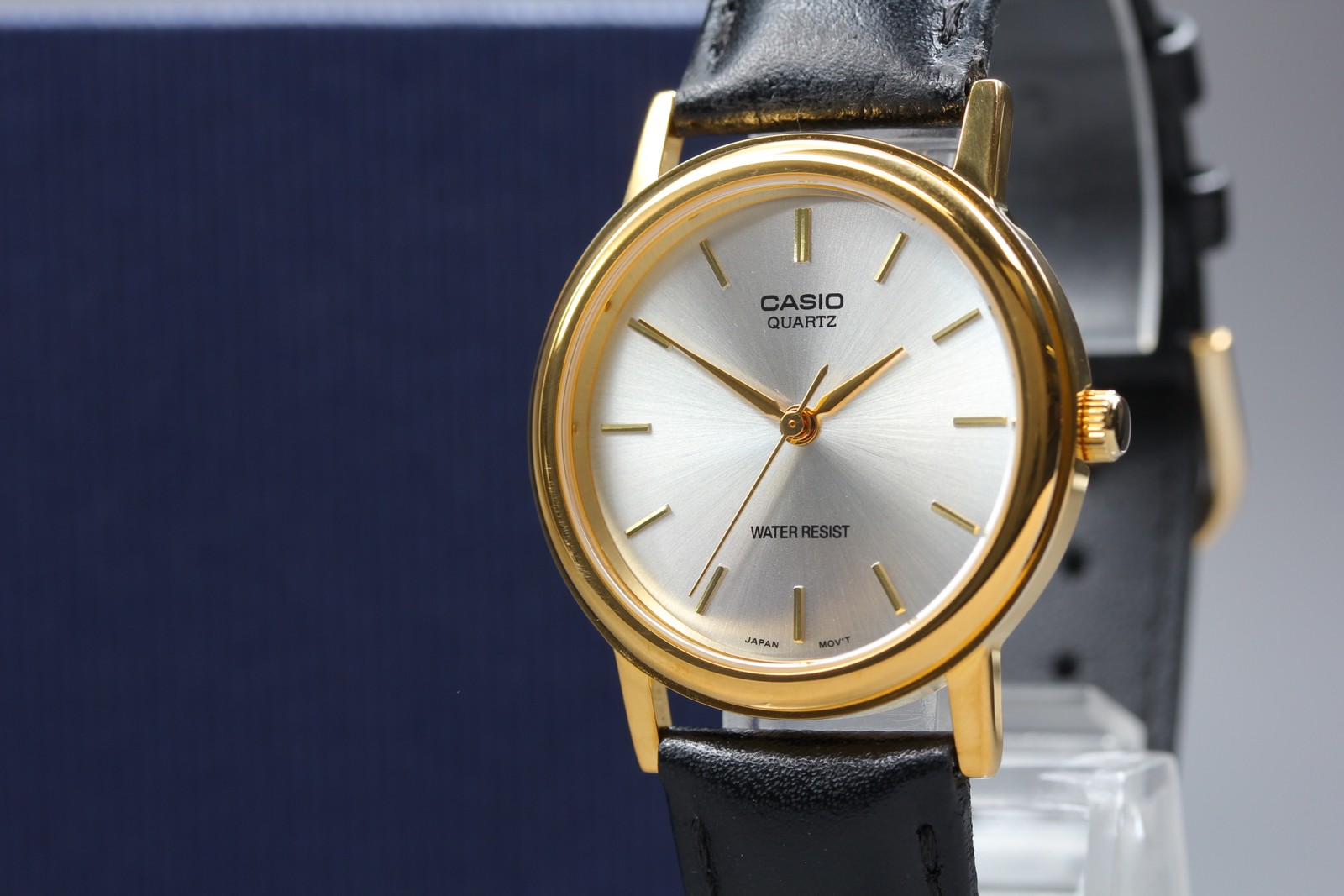 CASIO Silver Dial Gold Qz Men\'s Watch New Batt MTP-1095 Vtg 90s Near MINT JAPAN