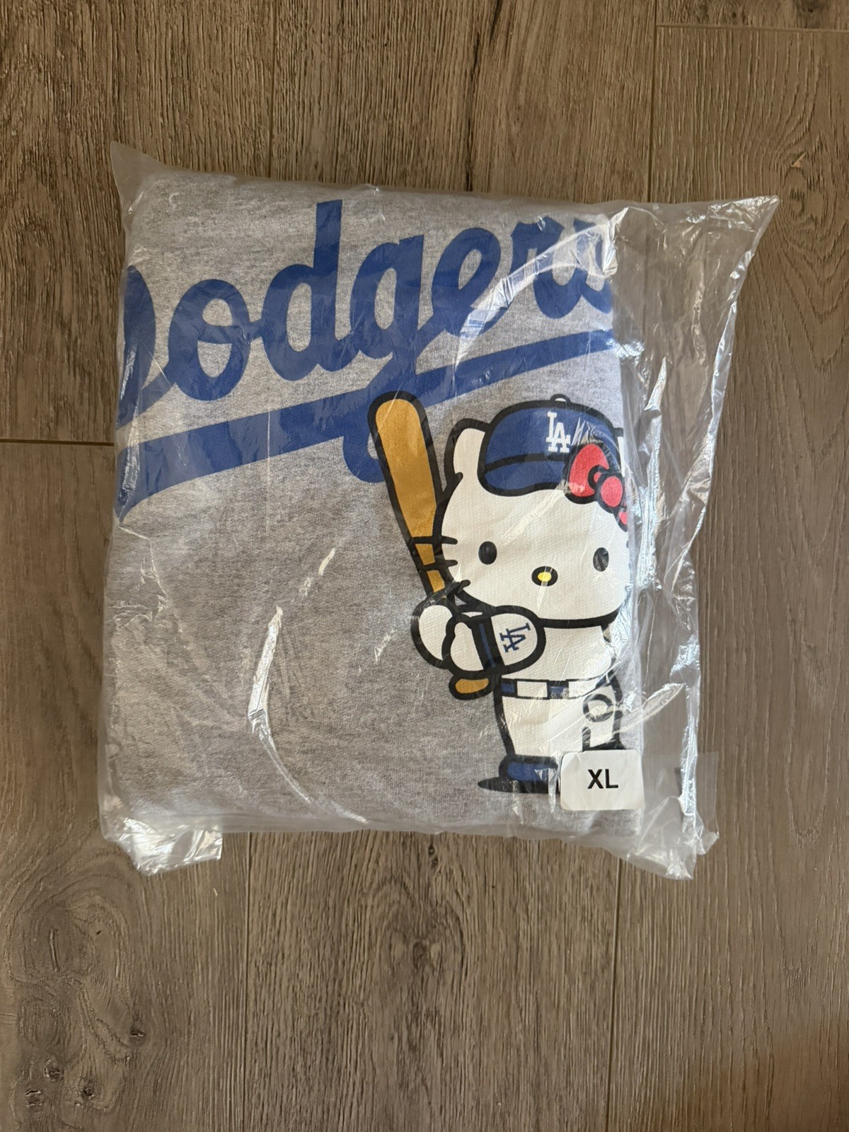 Hello Kitty Night Hoodie from Dodgers stadium 4/13/26  XL NIB LA Dodgers MINT
