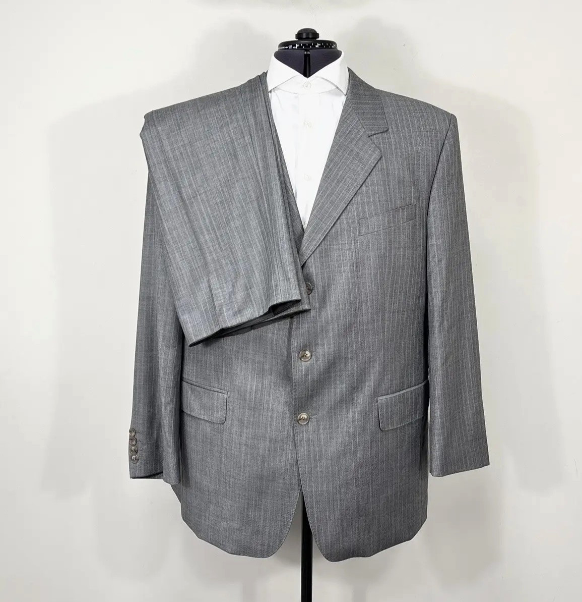 Bespoke Dormeuil Essential Men’s 2-Piece Grey Pinstripe Wool Suit