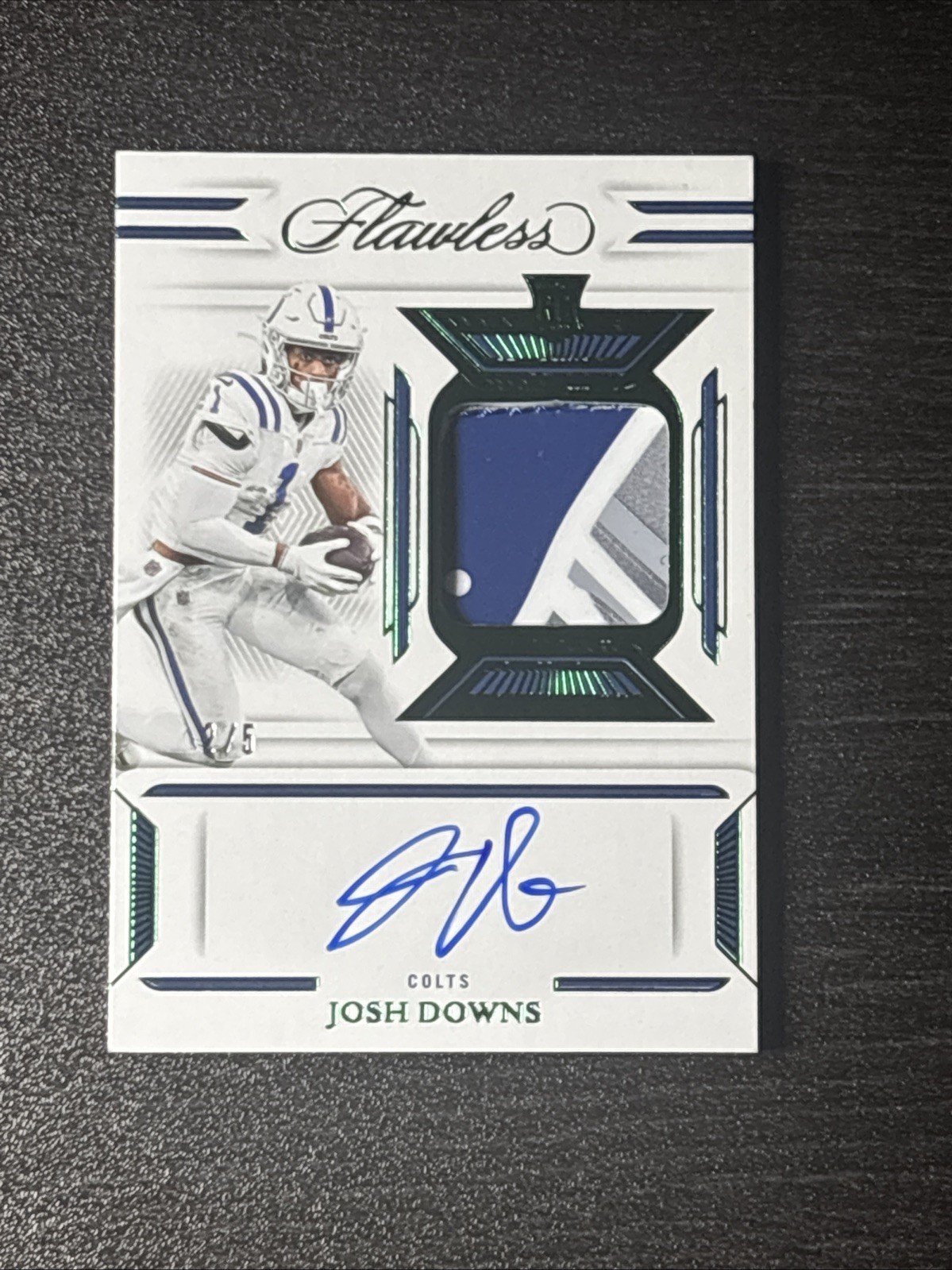 Josh Downs RC 2023 Flawless Auto Glove /5 Emerald Rookie SG-JDO