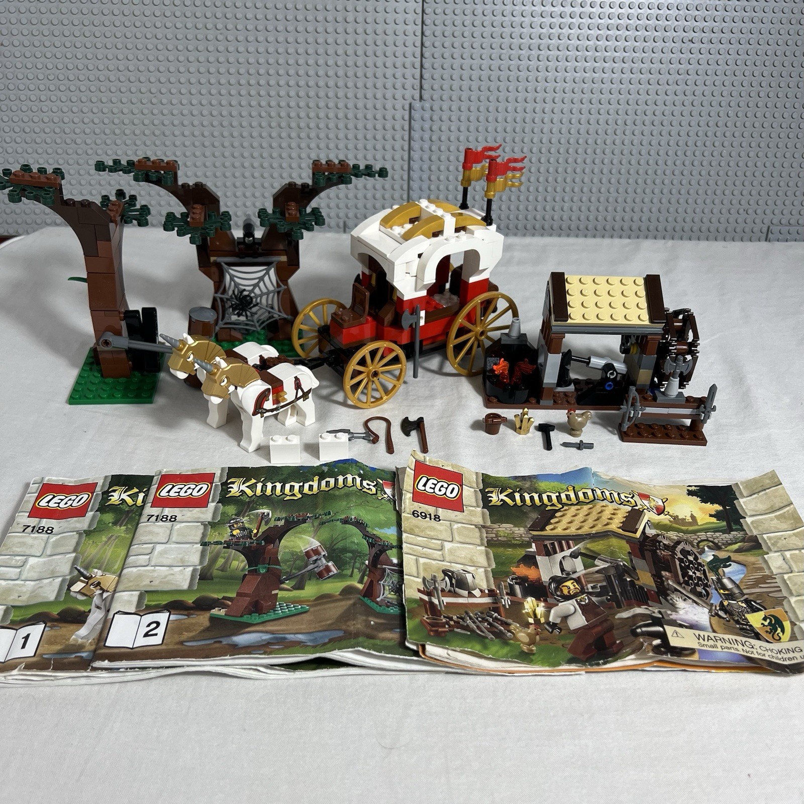 LEGO Castle Kingdoms 7188  King’s Carriage Ambush & 6918 Blacksmith INCOMPLETE