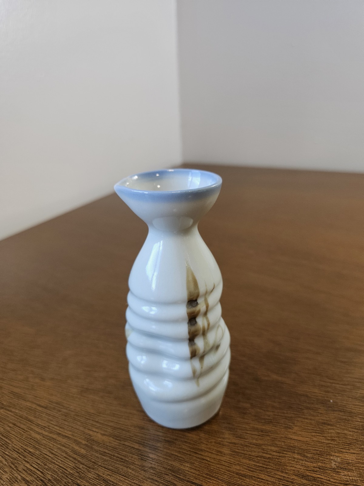 Vintage Japanese Porcelain Sake Bottle Tokkuri Hand-painted Kanji Meaning Savor Vintage Japanese Porcelain Sake Bottle Tokkuri Hand-painted Kanji Meaning Savor