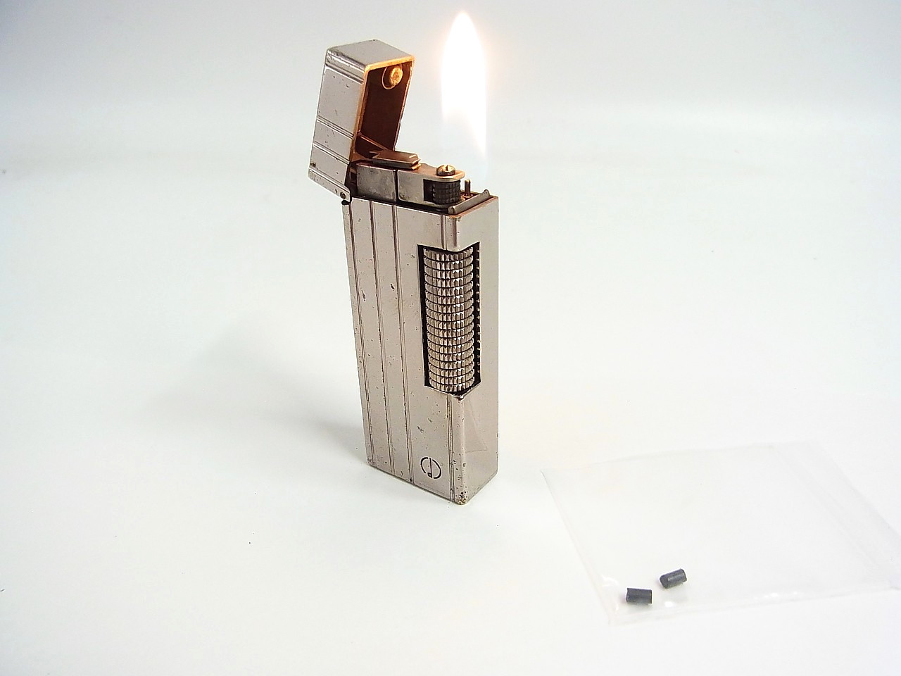 Working Dunhill Rollagas Lighter Rare Palladium 4 Line Plate with 2 flints (B816