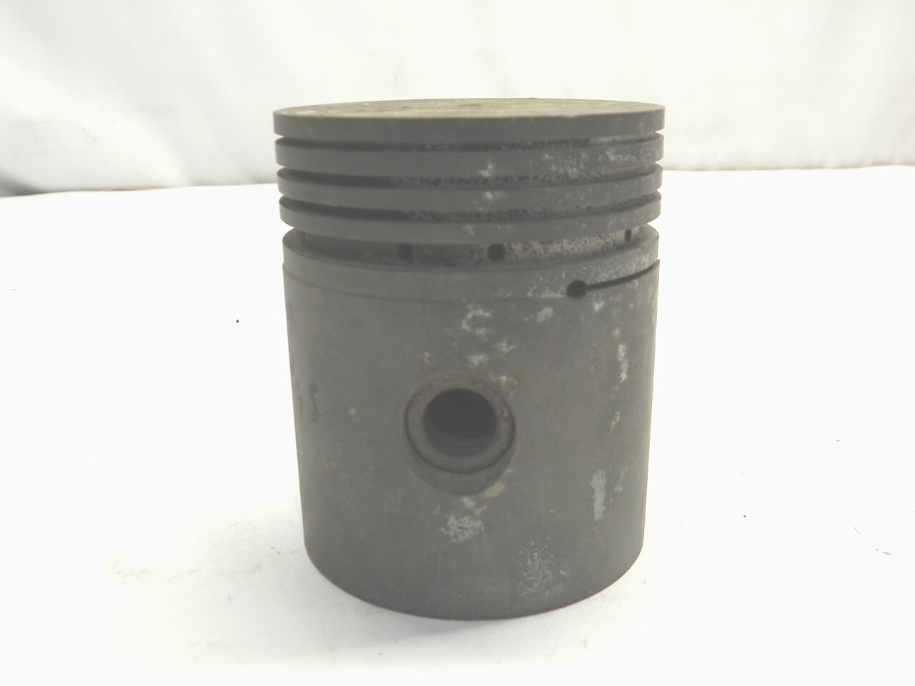 VINTAGE 1941-1949 JEEP WILLYS SINGLE STD PISTON SILCO BRAND PART #2611 NOS 