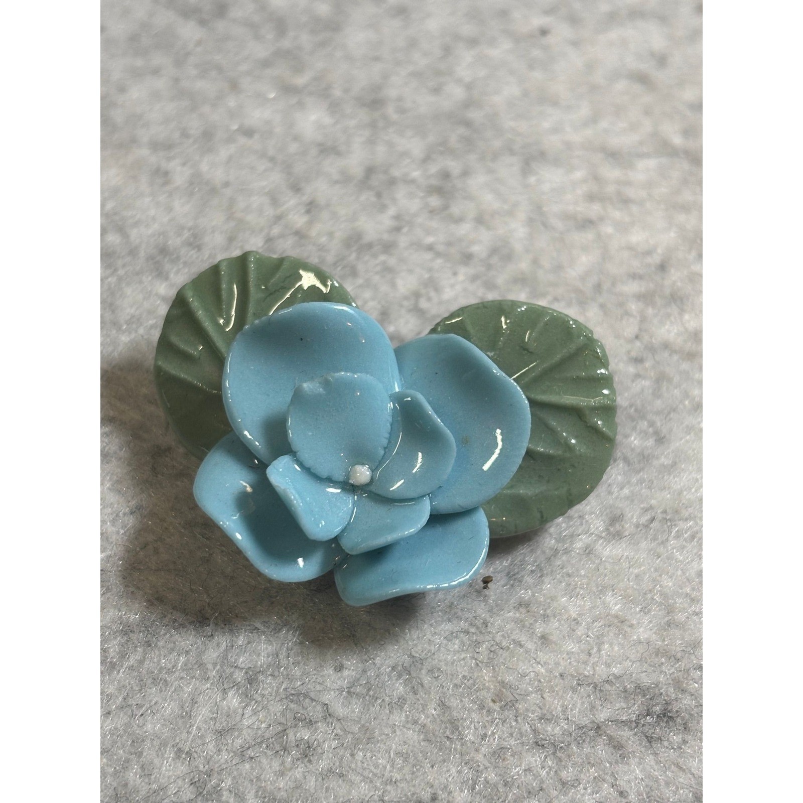 #16. Vintage Enamel Flower Brooch