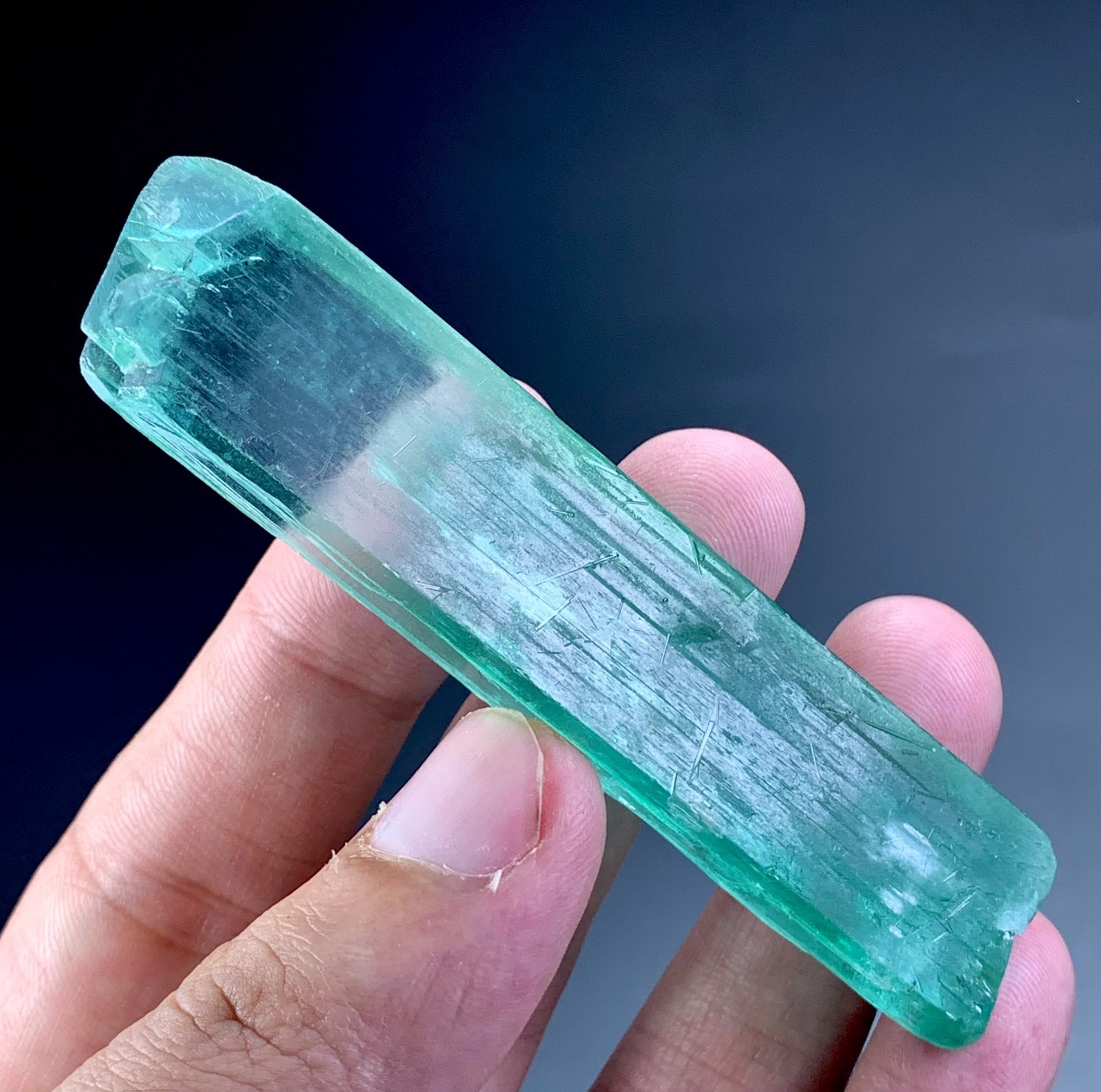 189 Carat Hiddenite Kunzite Crystal From Afghanistan 189 Carat Hiddenite Kunzite Crystal From Afghanistan