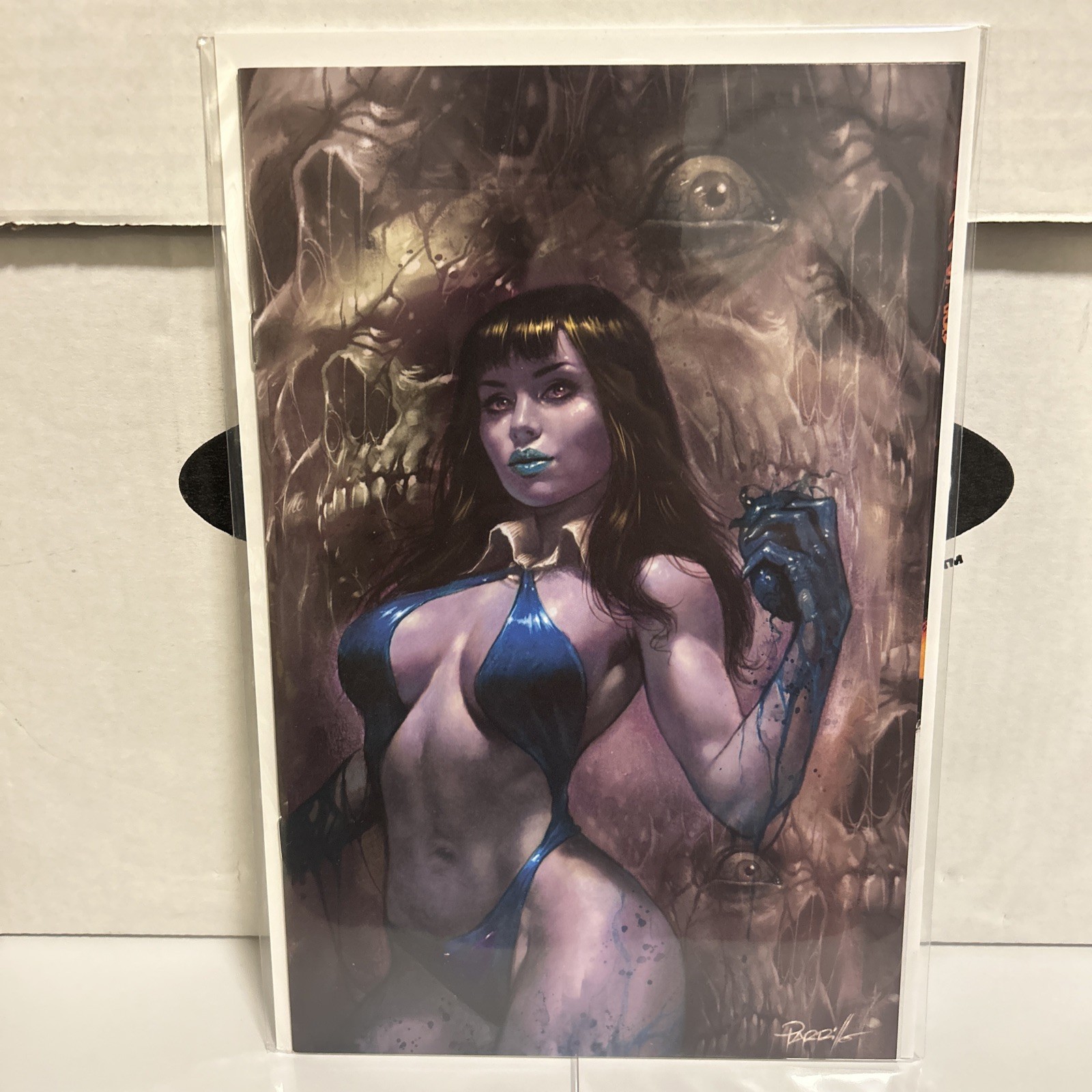 Vampirella Dark Reflections #5 - 1:10 Parrillo Tint Virgin Variant (2024) NM