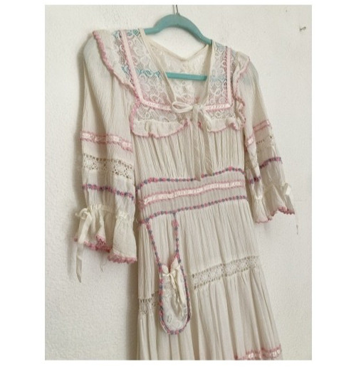 70’s Vintage White  Prairie Dress with AN ATTACHED COIN POCKET maxi hippie