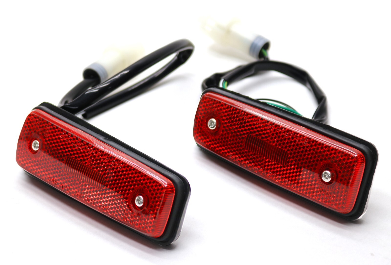 New LH RH Rear Side Marker Lights Pair For 79-83 Toyota Pickup Truck Round Plug
