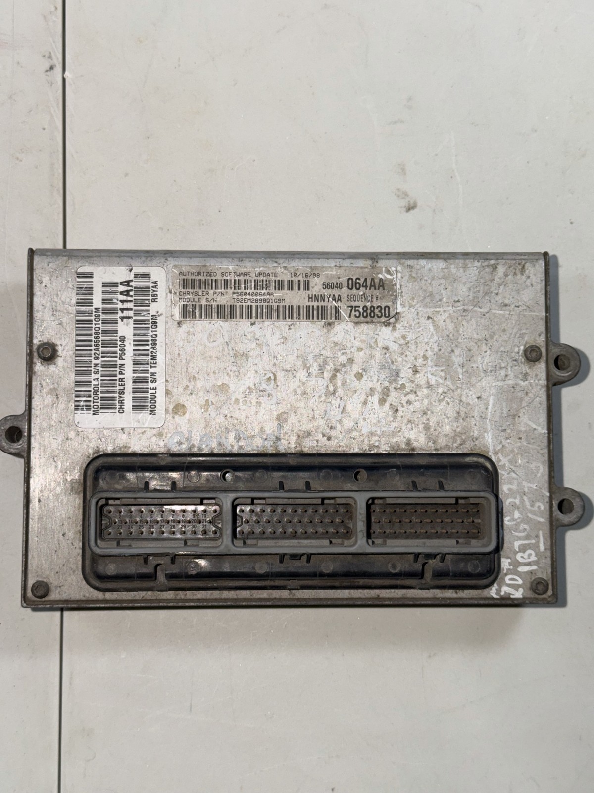 1999 99 Dodge Dakota 5.2L MT Engine computer ECU ECM PCM P56040064AA