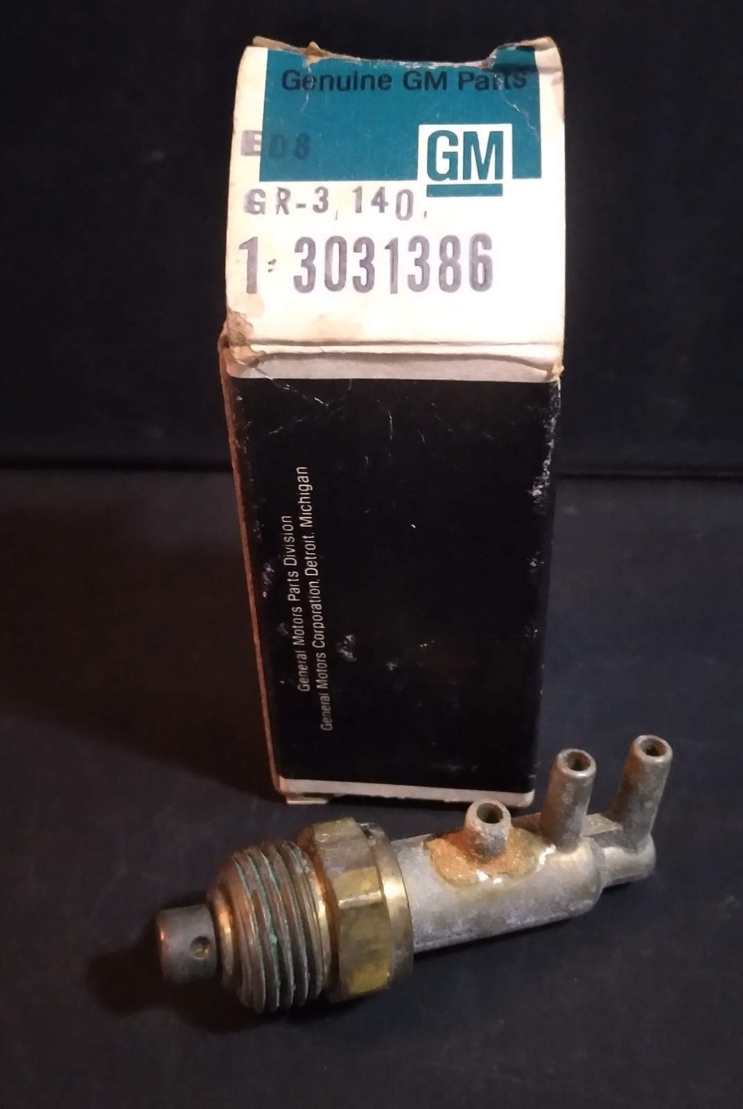 NOS GM 1-3031386 Thermal Vacuum Switch (TVS) 1975-1978 General Motors Vehicles NOS GM 1-3031386 Thermal Vacuum Switch (TVS) 1975-1978 General Motors Vehicles
