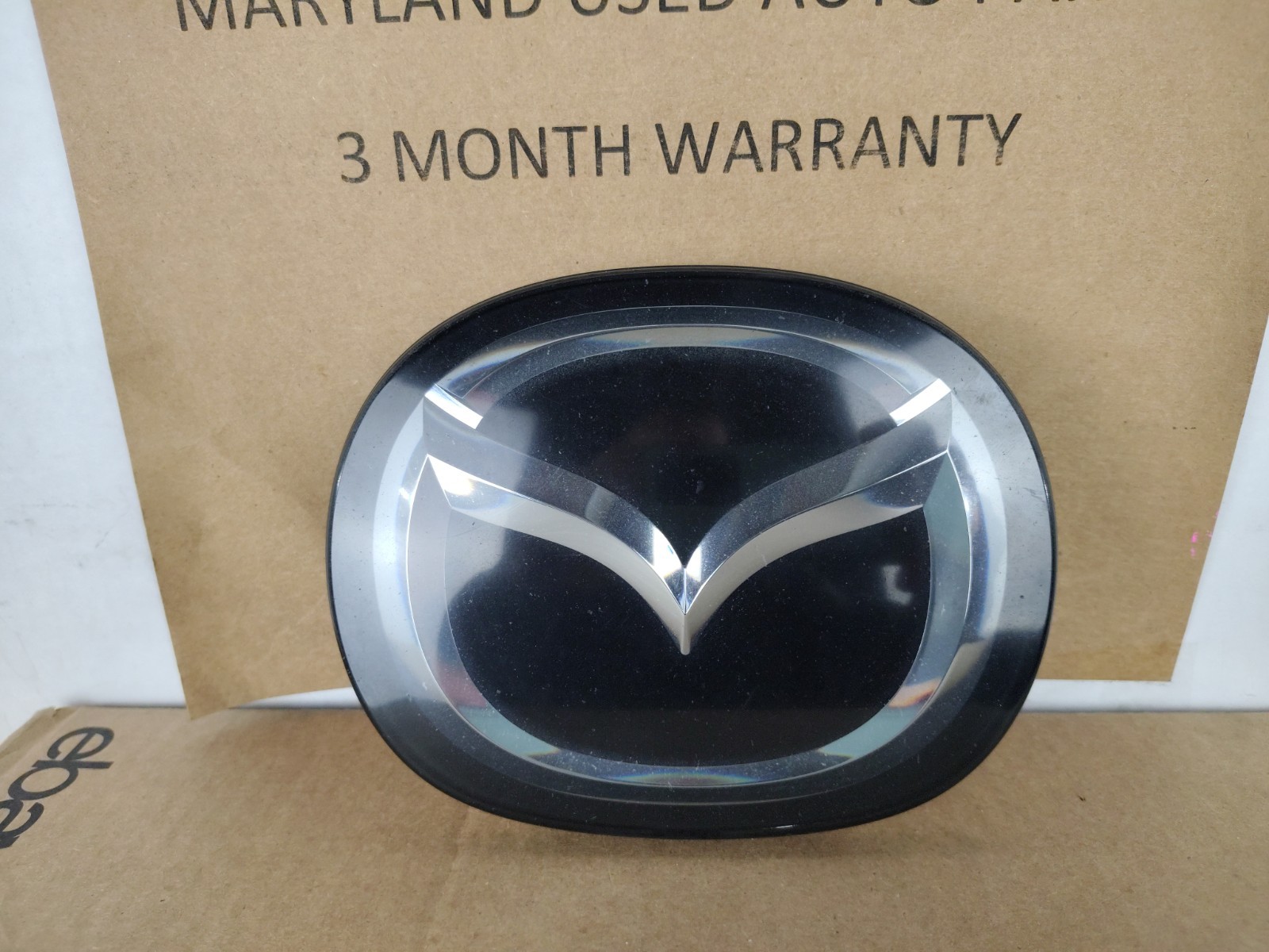 2016 - 2021 MAZDA CX-3 Genuine Front Radar Emblem DD2F5-17300 OEM ORIGINAL 2016 - 2021 MAZDA CX-3 Genuine Front Radar Emblem DD2F5-17300 OEM ORIGINAL
