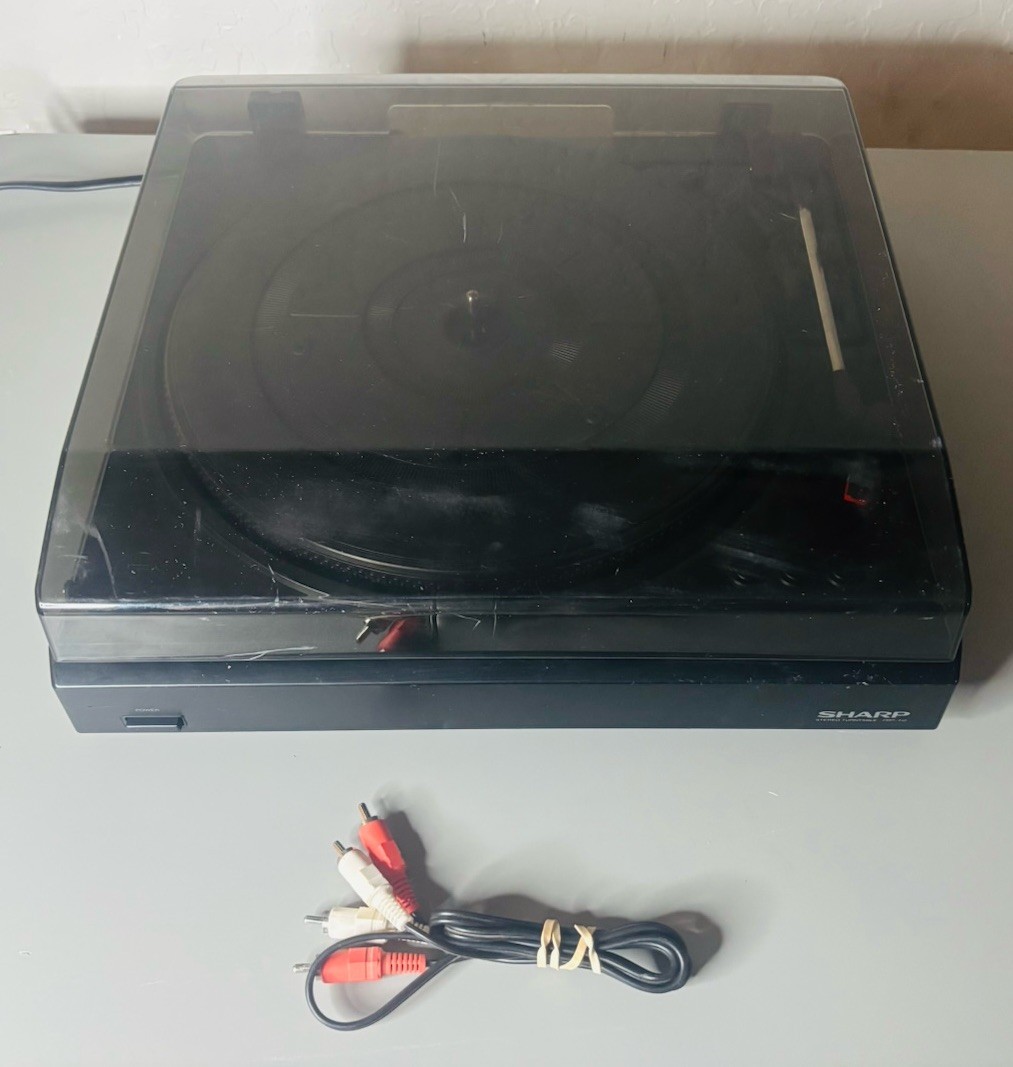 Vintage Sharp RP-10 Automatic Stereo Turntable Record Player – Made in Japan Vintage Sharp RP-10 Automatic Stereo Turntable Record Player – Made in Japan