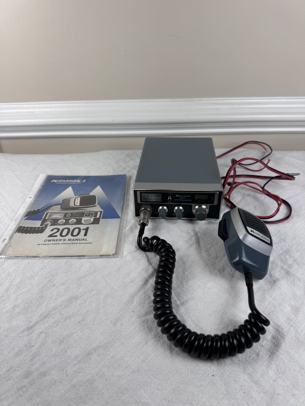 Vintage Midland 2001 Precision Series CB Radio 40 Channel Manual 1979 NEAR MINT