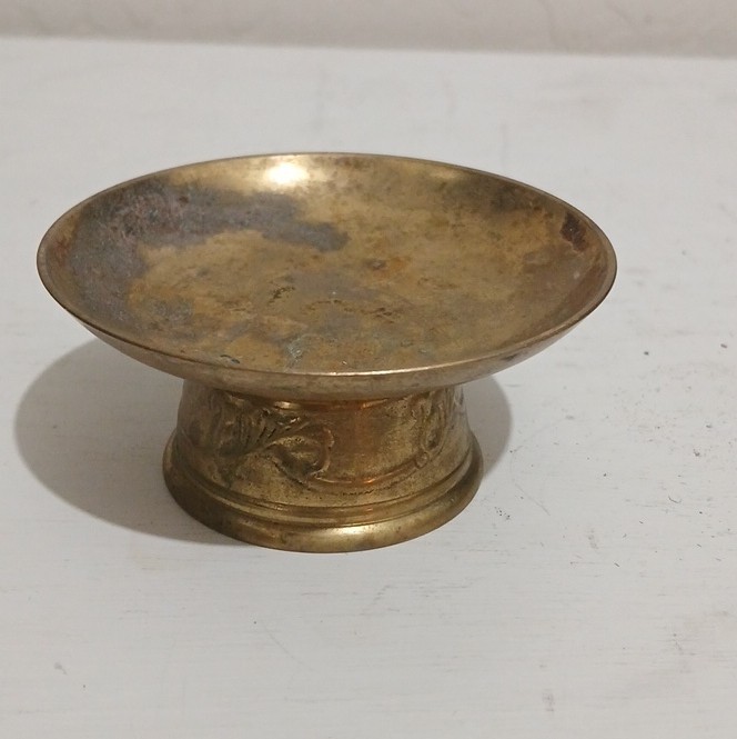 Elegant Expressions Brass Pillar Candle Holder Elegant Expressions Brass Pillar Candle Holder