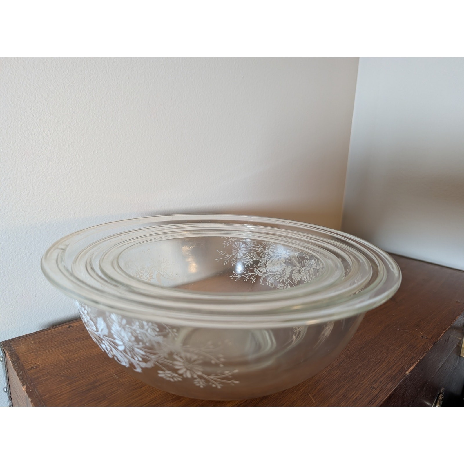 Vintage PYREX Colonial Mist White Lace Clear Glass Nesting Mixing Bowls Set 3