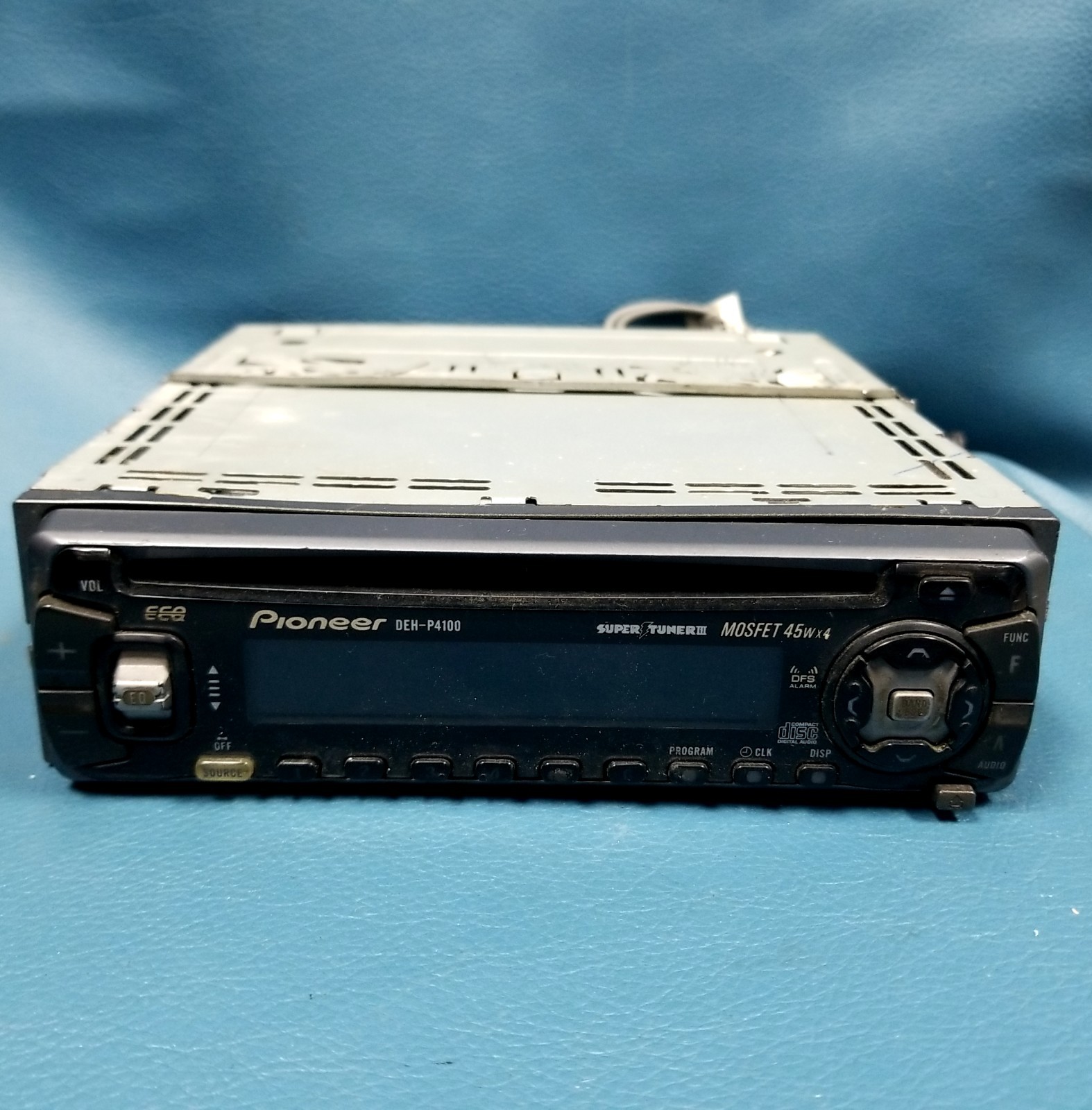 UNTESTED VTG Pioneer DEH-P3100 In Dash Car Stereo w Detachable Faceplate