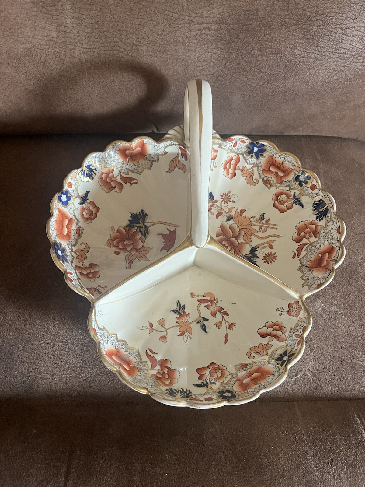 W.T Copeland & Son 3x serving bowl Circa 1882 Antique. Extremely rare and intact