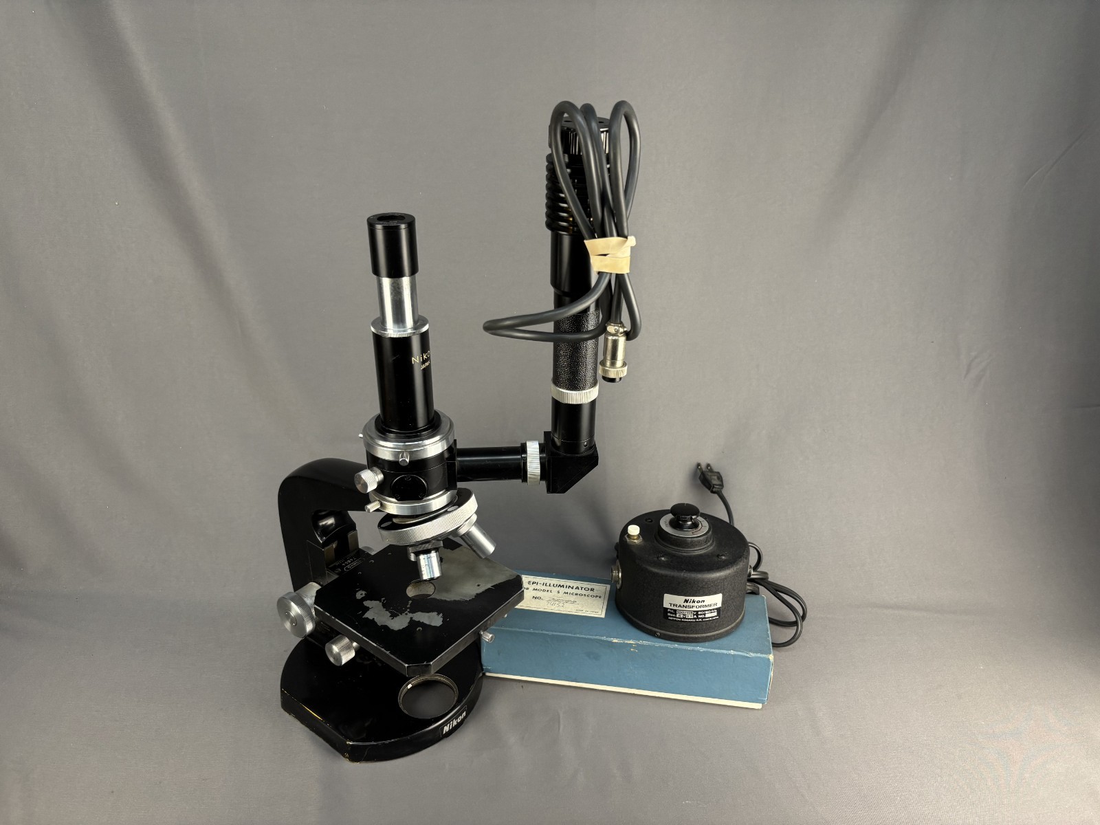 Vtg Nikon Model S Microscope, With Transformer, Illuminator, & Epi-Illuminator