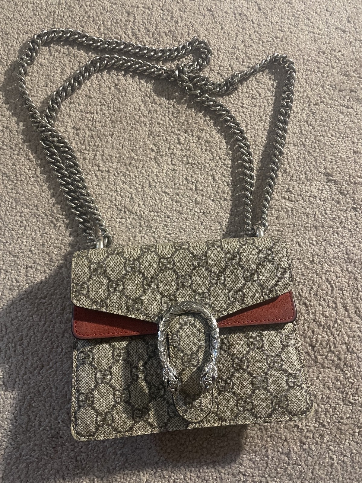Gucci dionysus small gg supreme shoulder bag red Gucci dionysus small gg supreme shoulder bag red