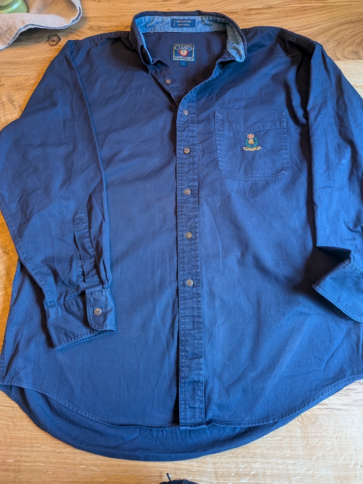 Vintage Chaps Ralph Lauren Men\'s Button Down Shirt Crest Logo Sz L Navy Blue Vintage Chaps Ralph Lauren Men\'s Button Down Shirt Crest Logo Sz L Navy Blue
