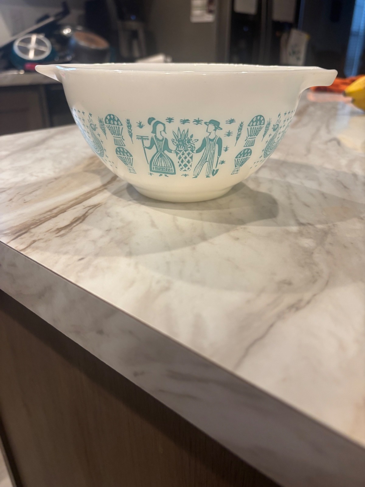 VERY RARE Pyrex Amish Butter Print Cinderella Mixing Bowl #441 LADY ON LEFT 1.5 VERY RARE Pyrex Amish Butter Print Cinderella Mixing Bowl #441 LADY ON LEFT 1.5