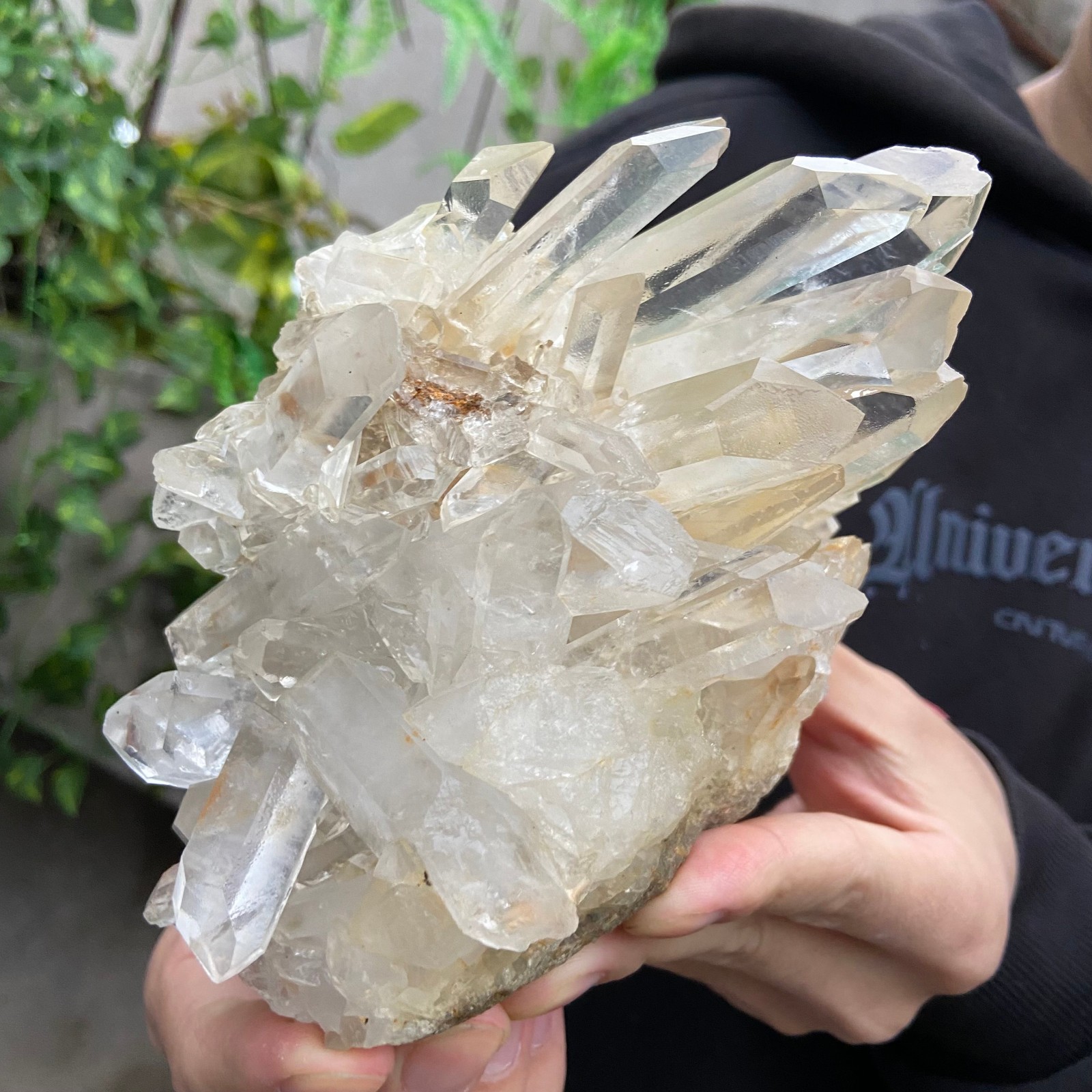 2.6LB  A++Large Natural clear white Crystal Himalayan quartz cluster /mineralsls