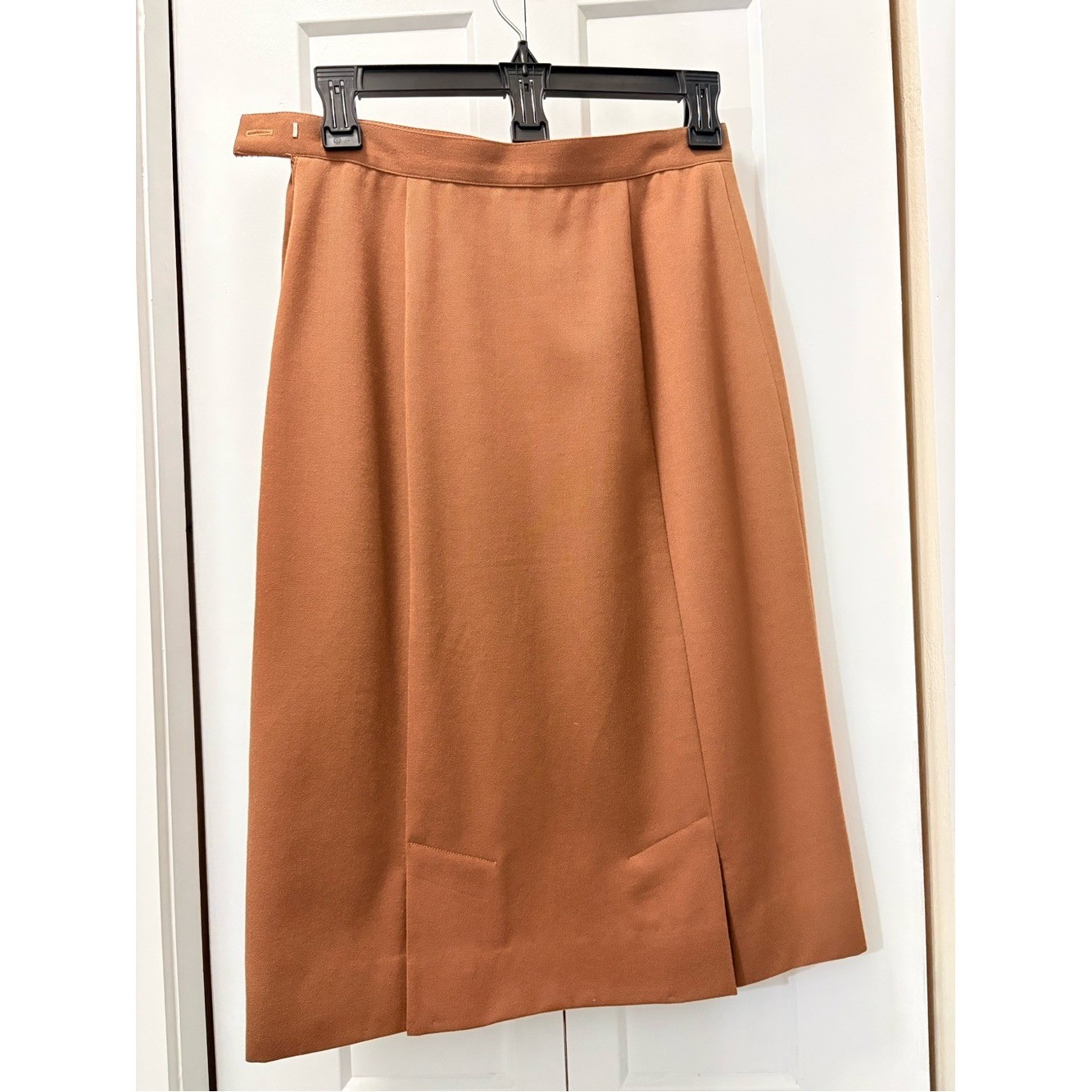 Jones New York Women\'s minimalism Tan Midi Skirt – Classic A-Line size 8 PETITE Jones New York Women\'s minimalism Tan Midi Skirt – Classic A-Line size 8 PETITE