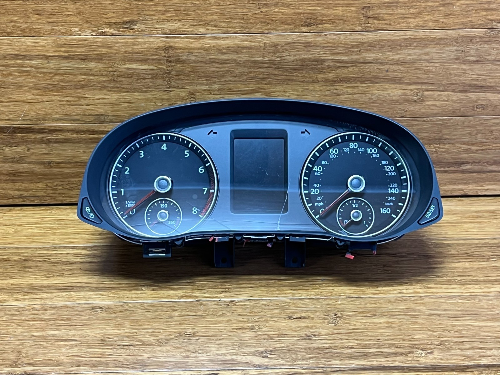 2012-2014 Volkswagen Passat B7 (3C) Instrument Cluster Speedometer OEM *NOTE*