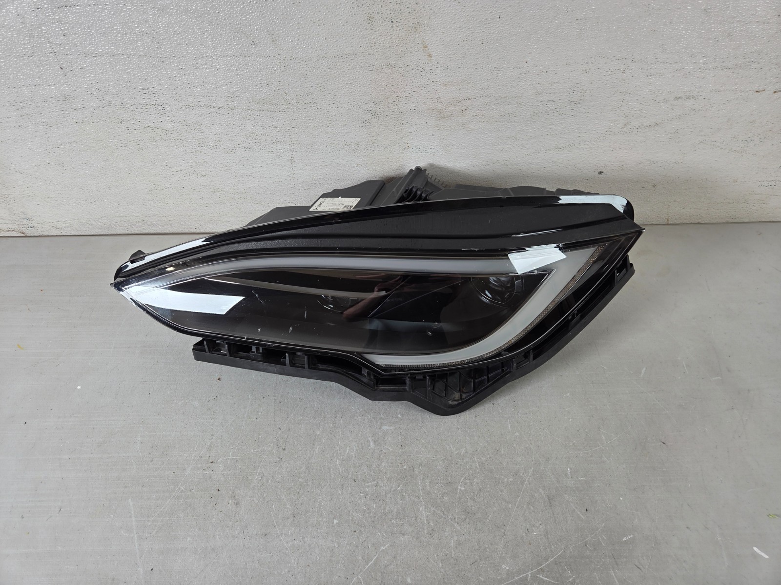 22 23 24 25 26 TESLA MODEL S  HEADLIGHT MATRIX LED OEM