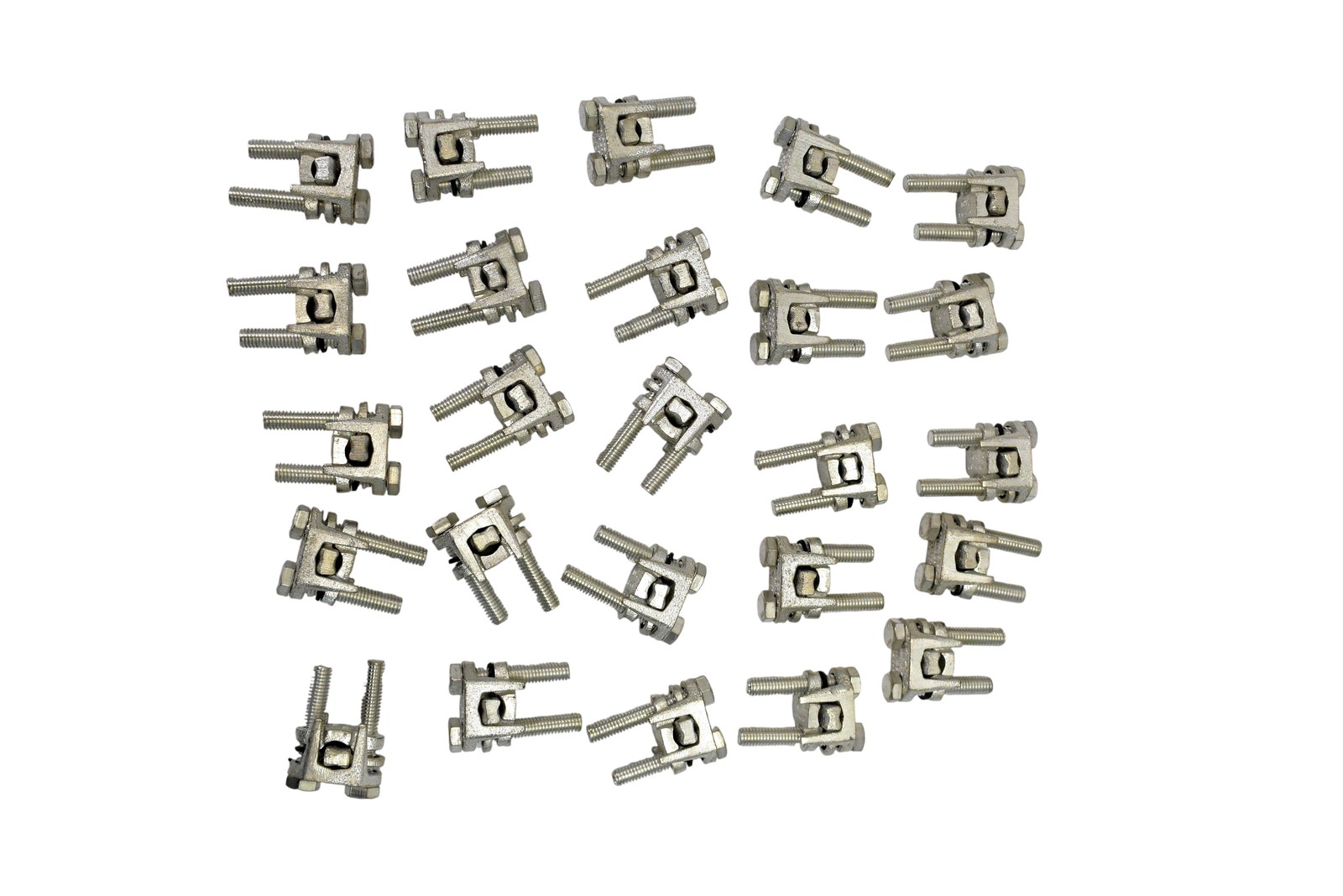 Lot of 25 Burndy KVSU28 Compact 2 Bolt Mechanical Connectors w Spacer Bar Lot of 25 Burndy KVSU28 Compact 2 Bolt Mechanical Connectors w Spacer Bar