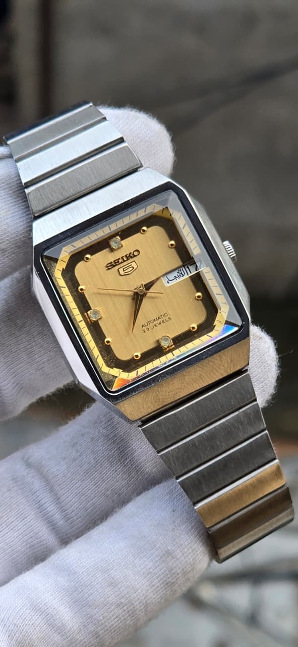 Vintage Seiko 5  Automatic Watch–Gold Dial, Stainless Steel Case & Bracelet 6309