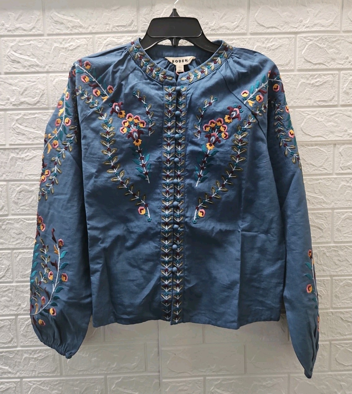 New Boden Raglan Embroidered Top Mid Blue Size 2 New Boden Raglan Embroidered Top Mid Blue Size 2