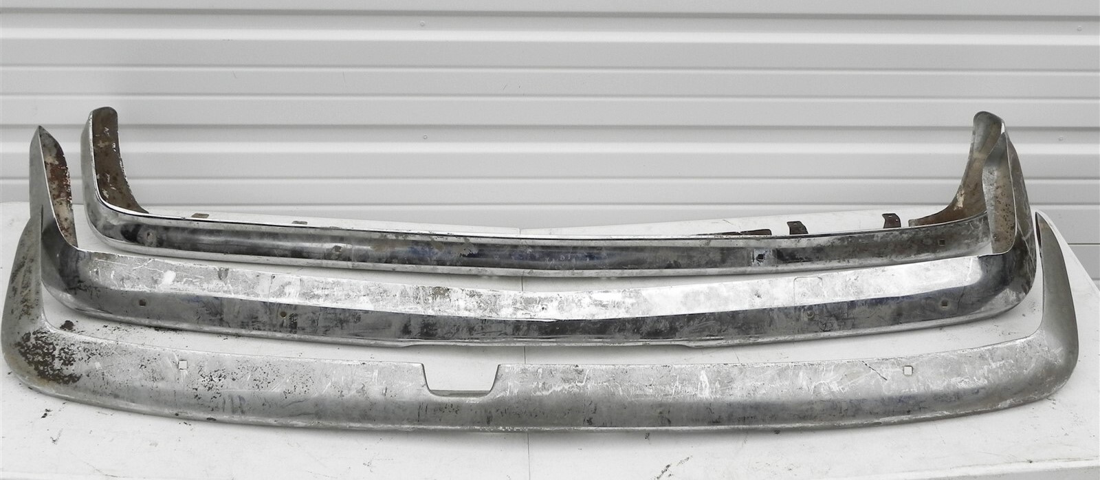 LOT OF 1 NOS 2 OLD VINTAGE 1970-71-72-73-74-75-76-1977-1978-1979 TOYOTA BUMPERS