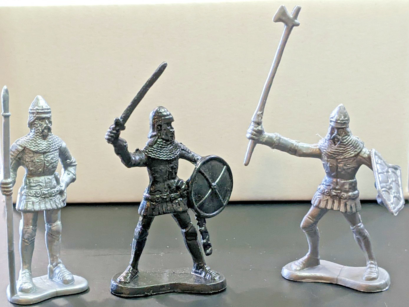 Vintage Revell Norman Knights 1/72 Scale 1991 Set # 02561 Lot of 55 Vintage Revell Norman Knights 1/72 Scale 1991 Set # 02561 Lot of 55