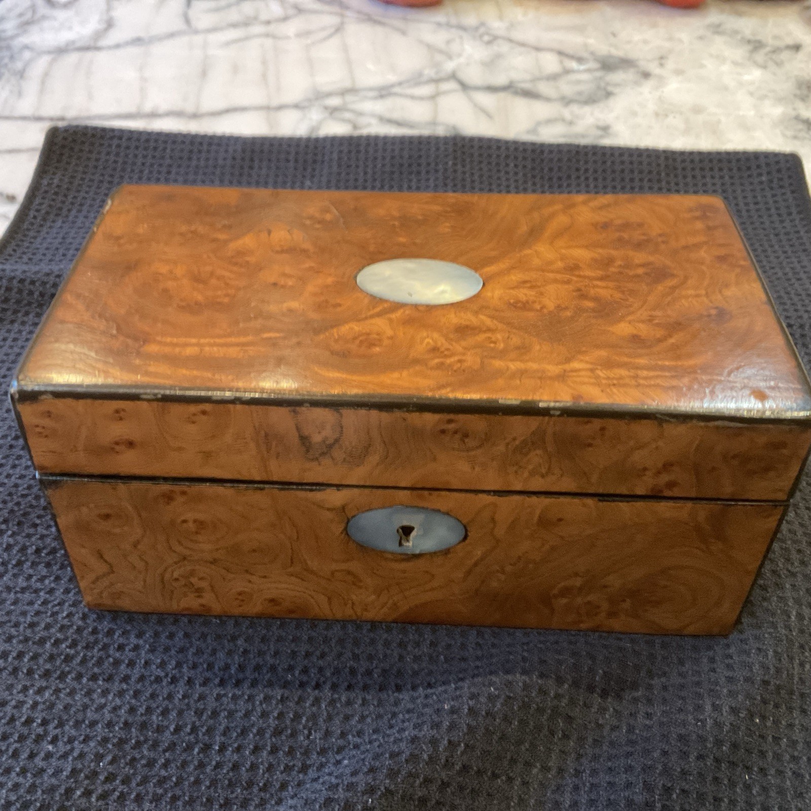 Antique English  Burl Wood  Tea Caddy with inlaid Mother-of-Pearl