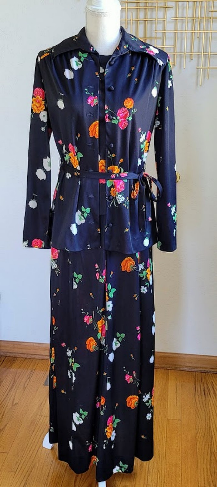 Vtg 70s Leslie Fay Knits Black Floral Rose Maxi Skirt Blouse Jacket 3 Pc Set 14 Vtg 70s Leslie Fay Knits Black Floral Rose Maxi Skirt Blouse Jacket 3 Pc Set 14