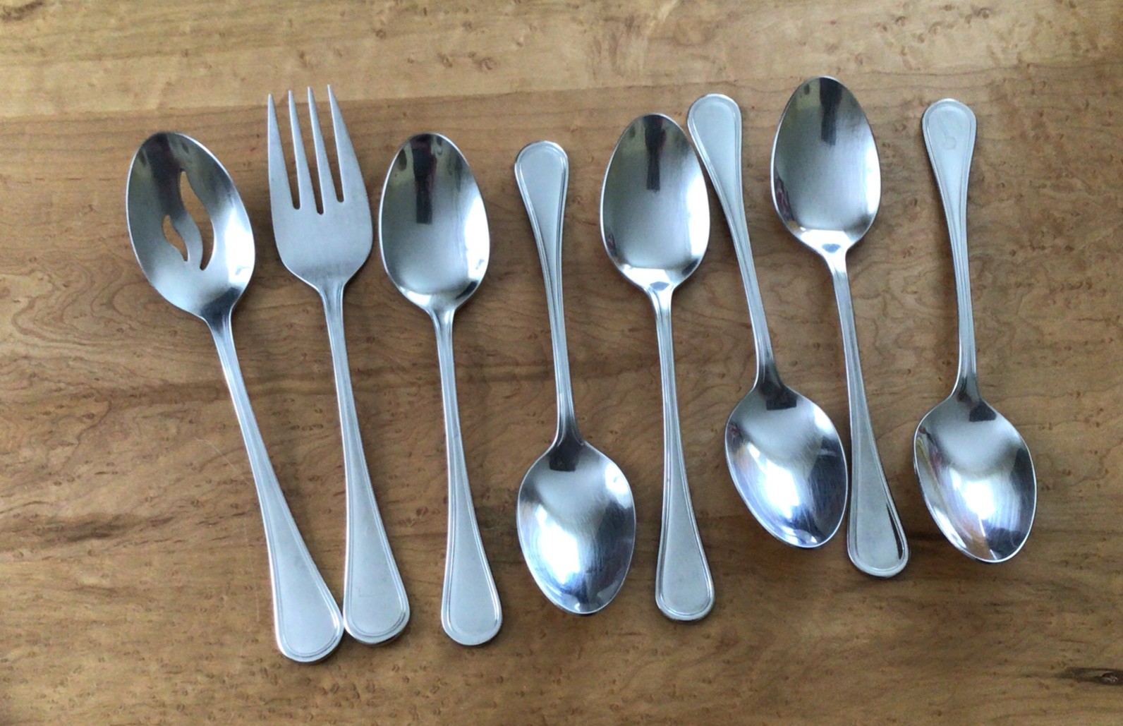 STRATFORD by CUISINART 18/10 Stainless Flatware 6 OVAL SOUP SPOONS & 2 Serving STRATFORD by CUISINART 18/10 Stainless Flatware 6 OVAL SOUP SPOONS & 2 Serving