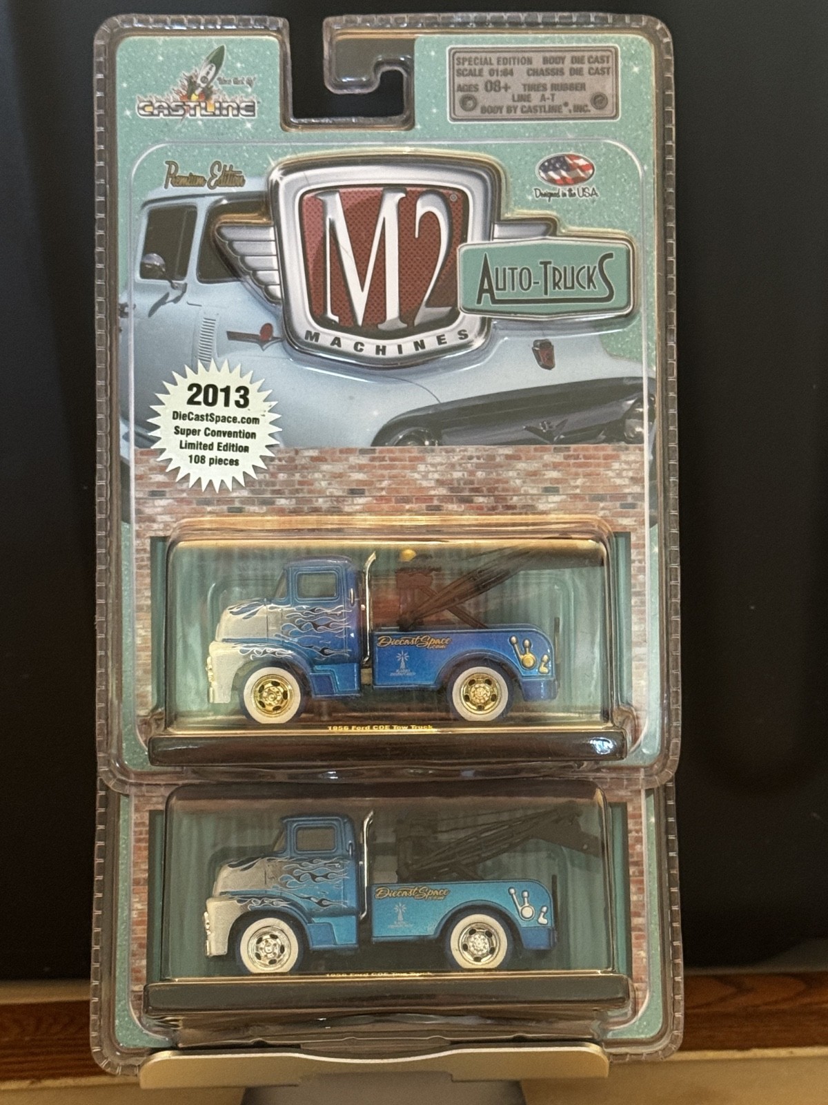M2 Machines '13 DieCastSpace Super Convention Dinner Car – Reg 1/252 + Chase 108