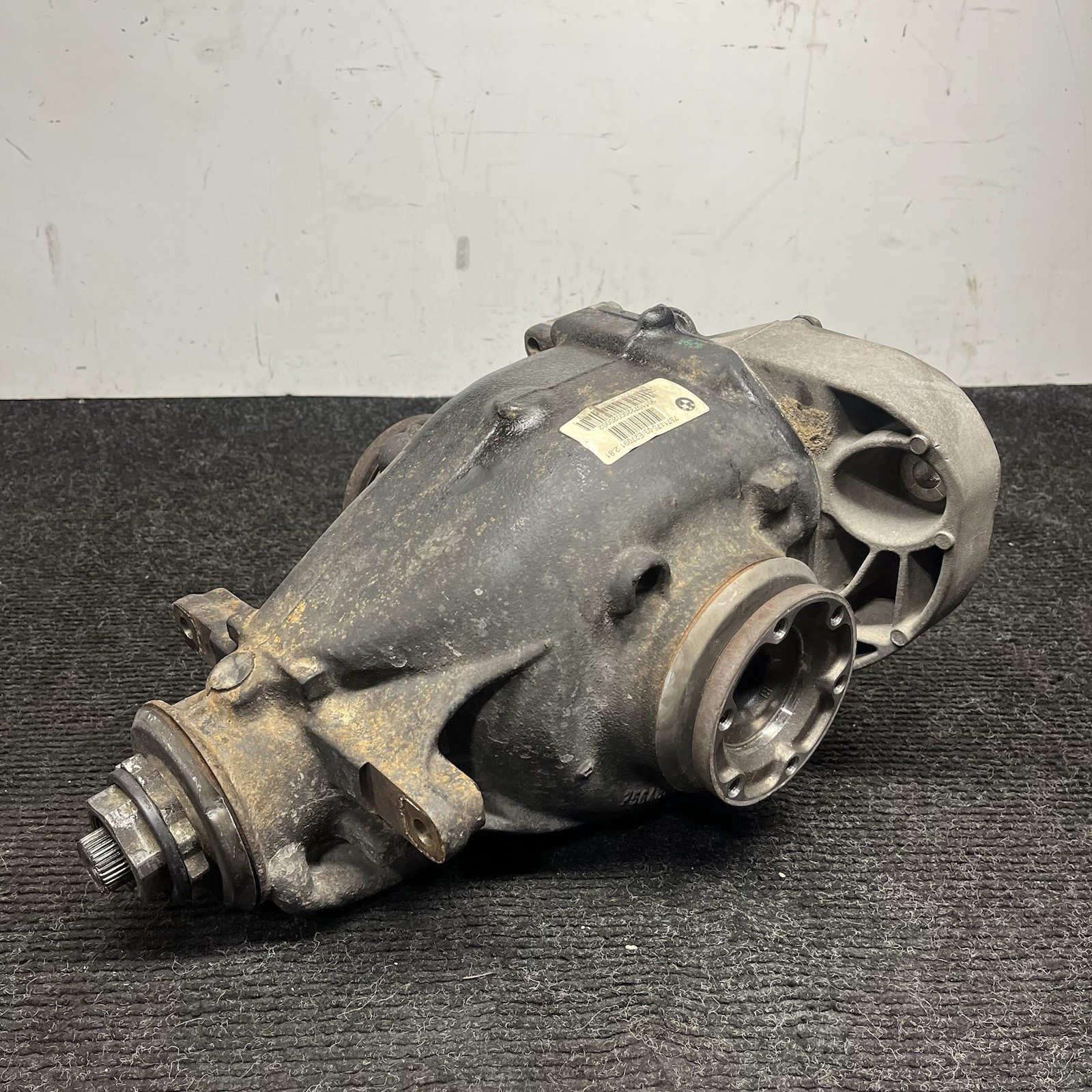 ☑️09-11 BMW E90 335d 3.0L M57Y Rear Axle Diff Differential Unit 2.81 7571175 OEM ☑️09-11 BMW E90 335d 3.0L M57Y Rear Axle Diff Differential Unit 2.81 7571175 OEM