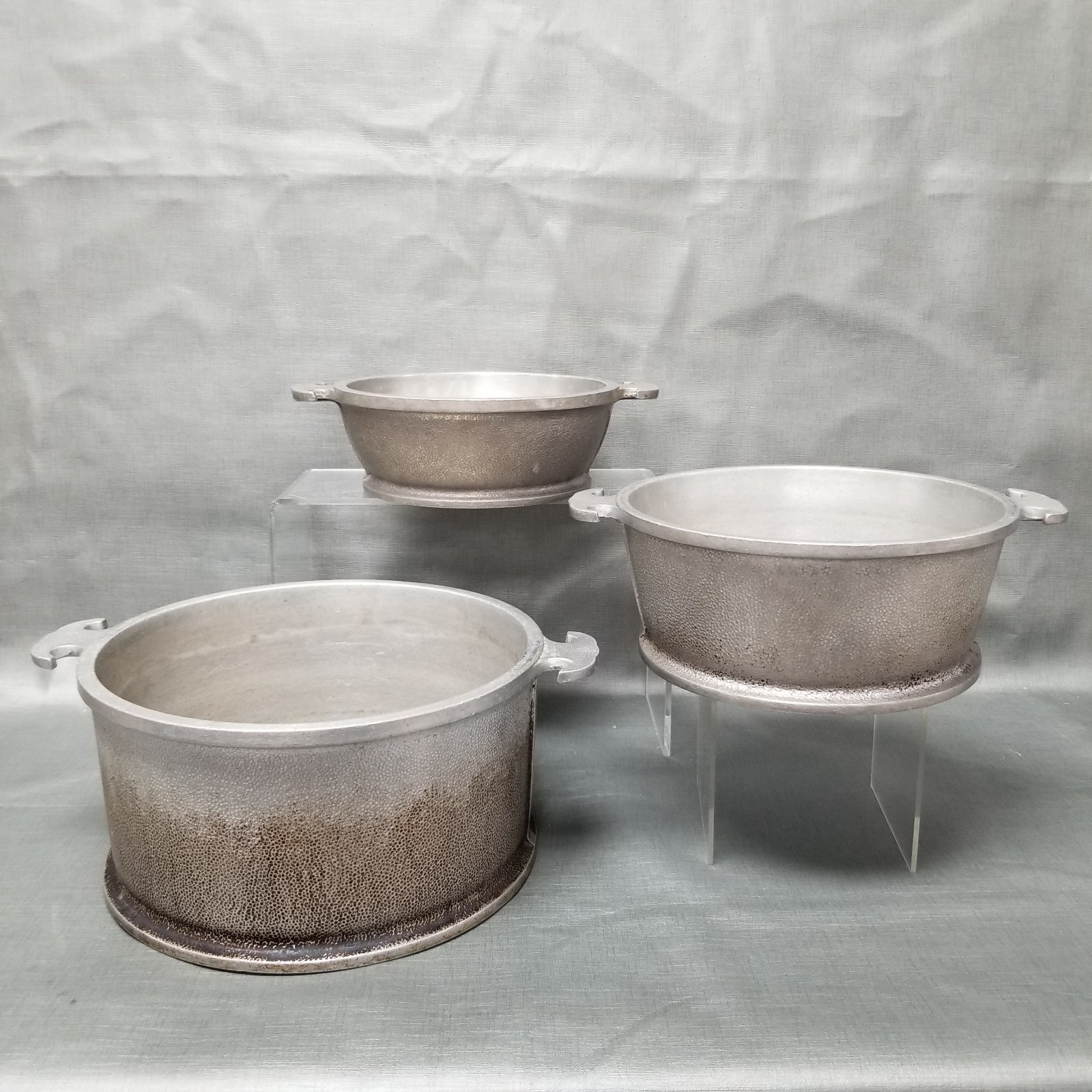 3 Nesting Vintage Guardian Service Hammered Aluminum Round Roasting Pots