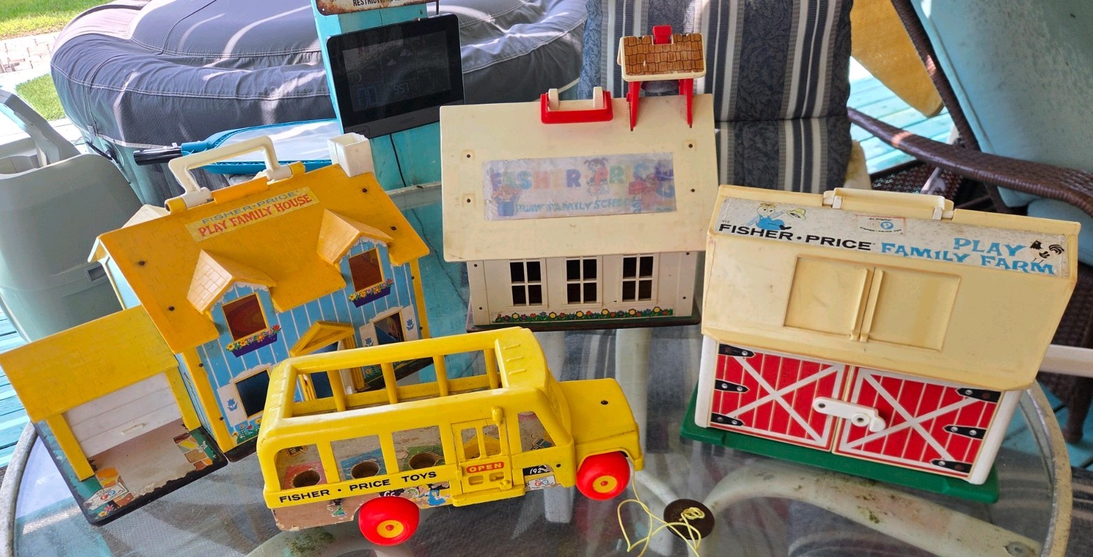 Vintage Fisher Price Little People House 952 Barn 915 Schoolhouse 923 Bus 192Lot