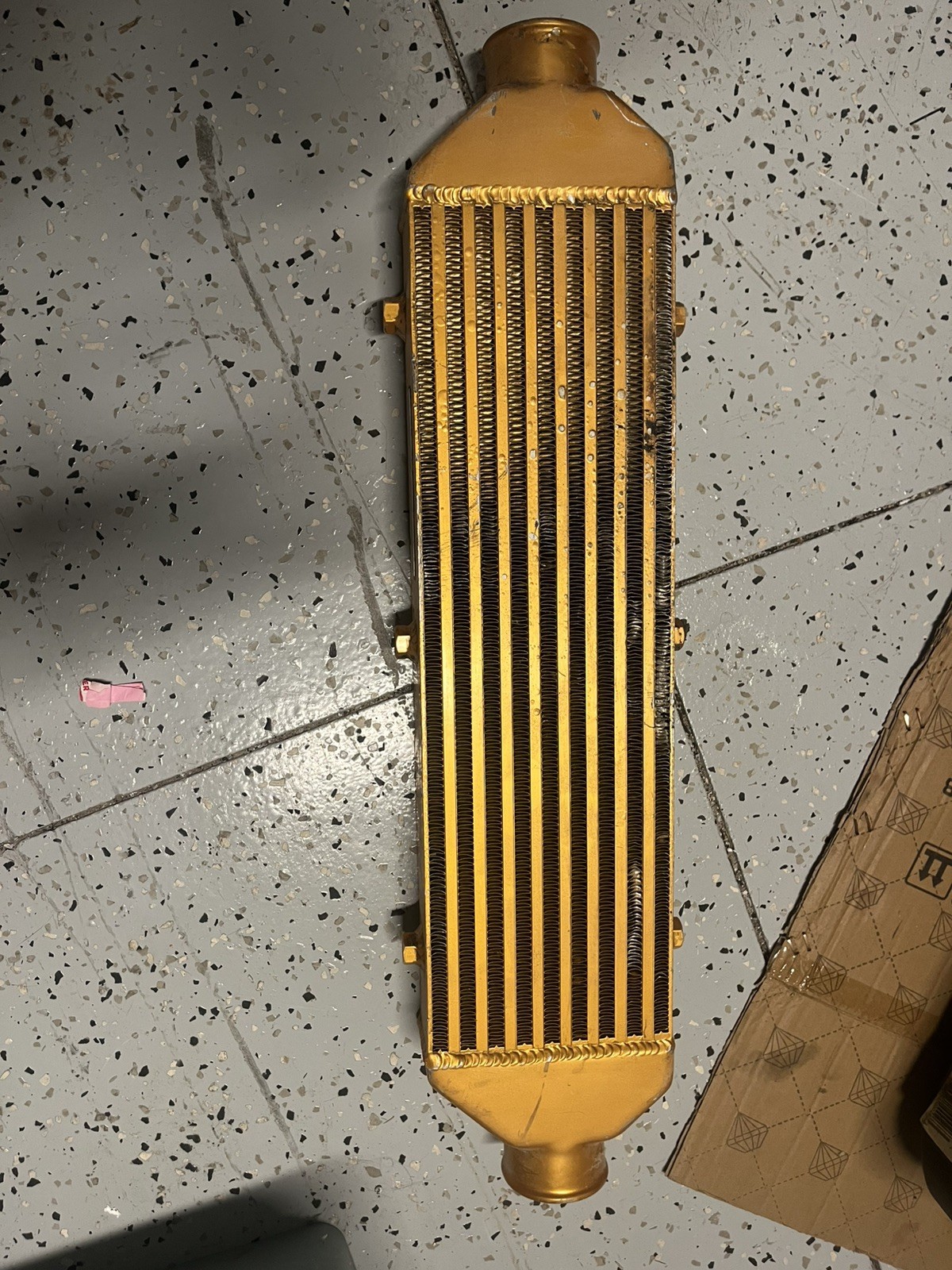 Mishimoto Intercooler Universal Intercooler Z-Line, Gold Universal Mishimoto Intercooler Universal Intercooler Z-Line, Gold Universal