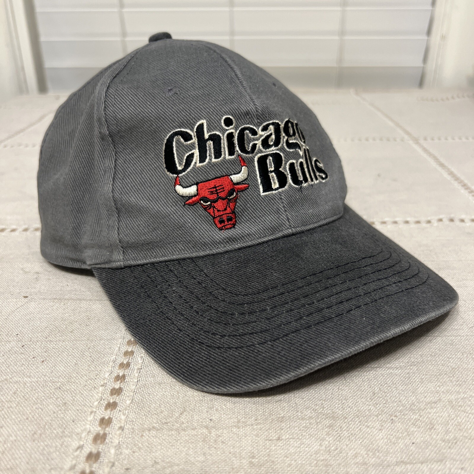 Vintage Chicago Bulls MGD Hat Kick 10 pro gear  Rare 90’s