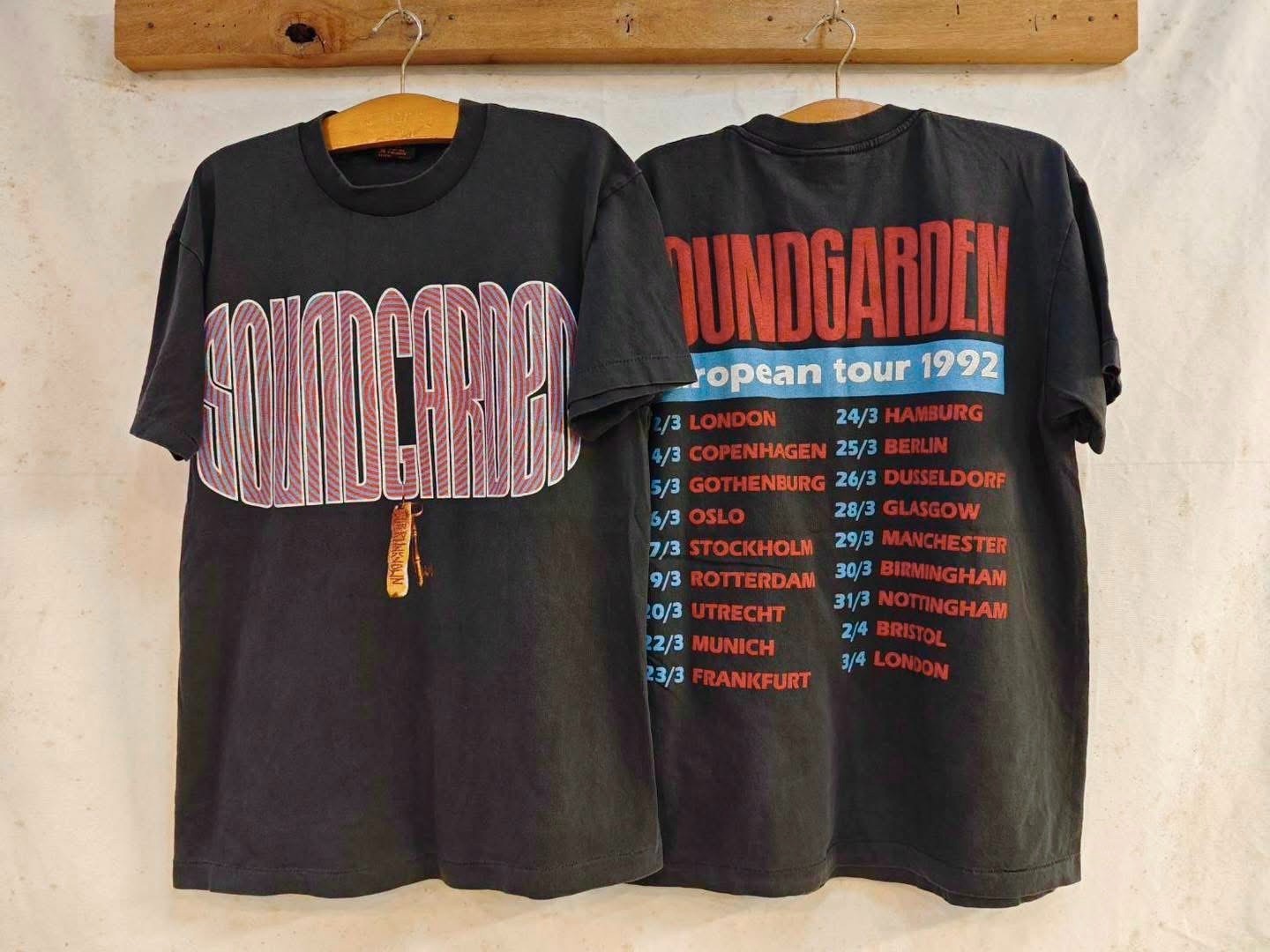 Soundgarden 1992 Tour Vintage 90s Rock Band Sz.L Single Stitch T-Shirt REPRINT