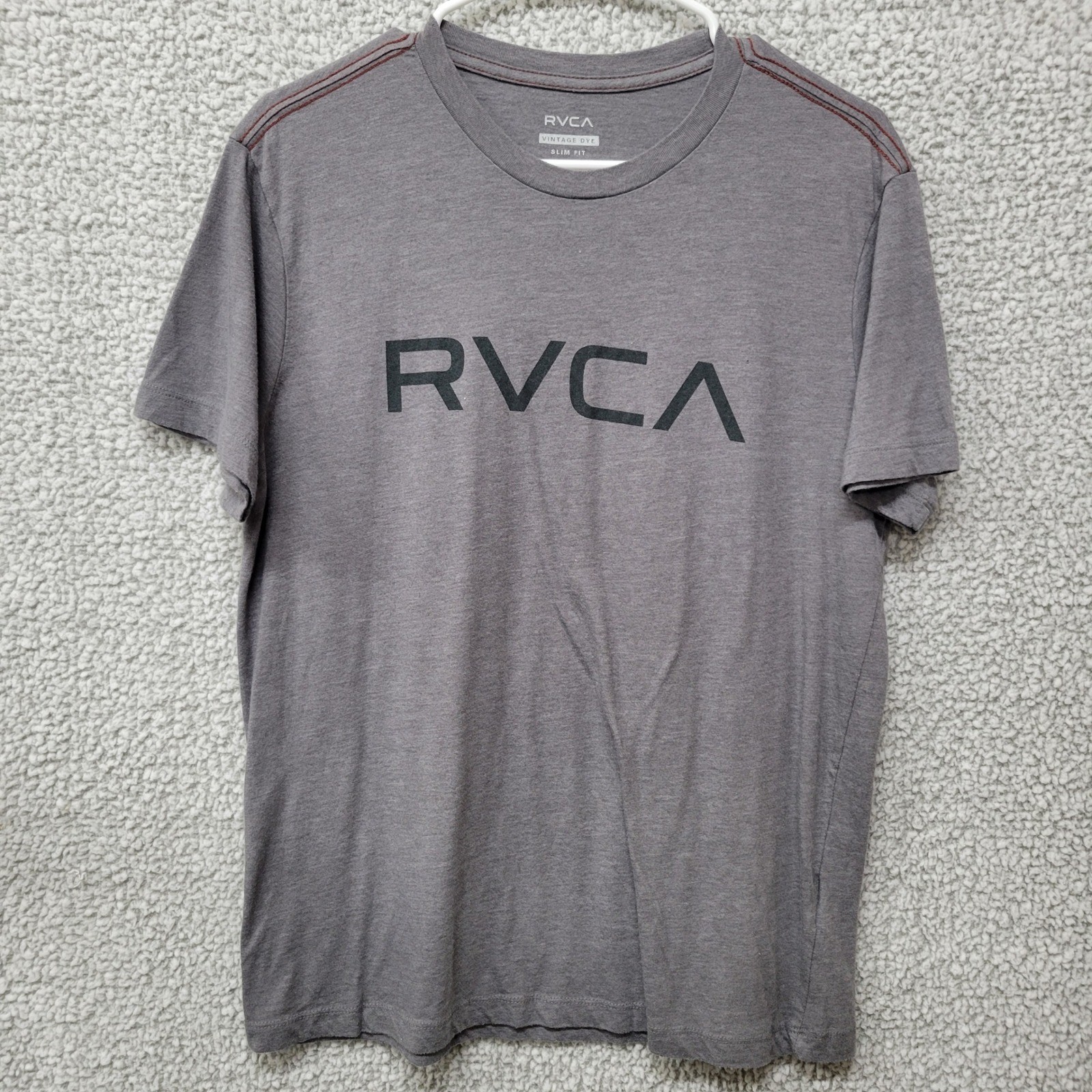 RVCA Vintage Dye Slim Fit T-Shirt Mens Medium Gray Short Sleeve Logo Tee RVCA Vintage Dye Slim Fit T-Shirt Mens Medium Gray Short Sleeve Logo Tee