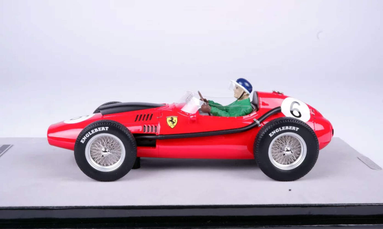 1:18th Ferrari Dino 246 F1 #6 Mike Hawthorn Marocco GP 1958 w/Driver Figure