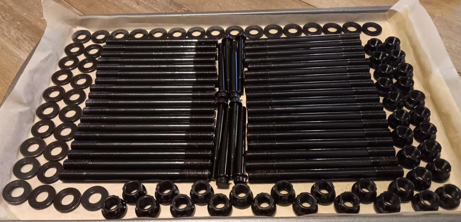 Duramax ARP 2000 Cylinder Head Studs Kit (230-4201)